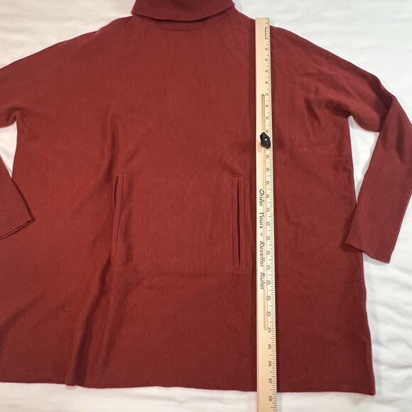 Garnet Hill Oversized Turtleneck Sweater Size S Maroon Goji Berry Wool Cashmere - Picture 7 of 15